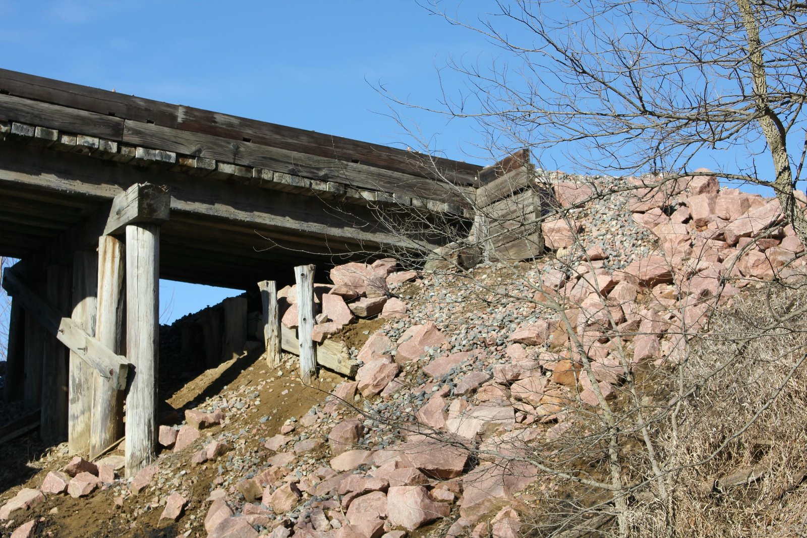 North abutment